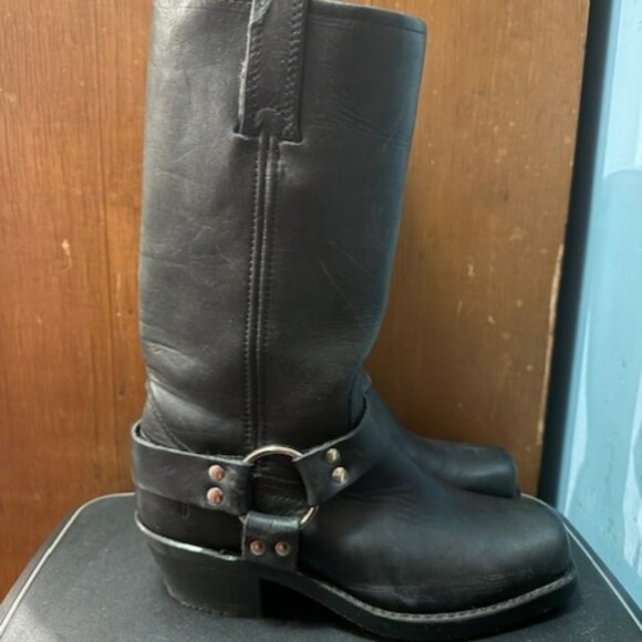 FRYE Harness 12R Square Toe Boot - Picture 12 of 16